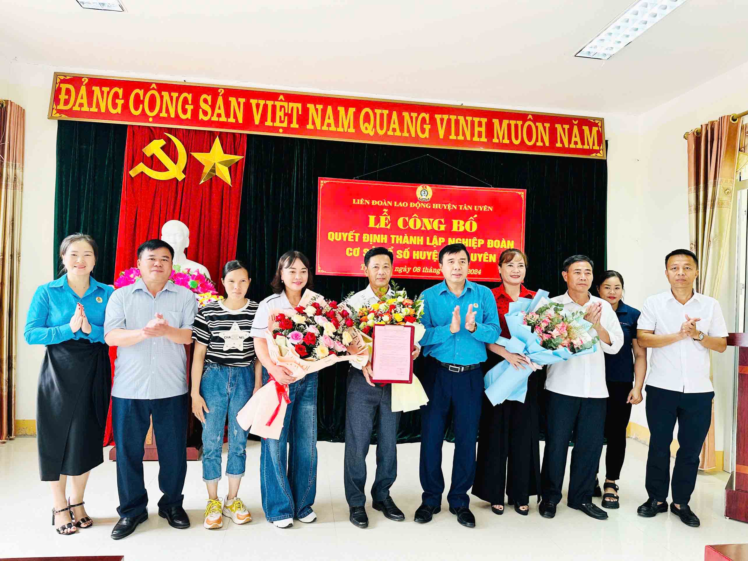 Ra mắt Ban Chấp hành lâm thời Nghiệp đoàn cơ sở Xổ số huyện Tân Uyên