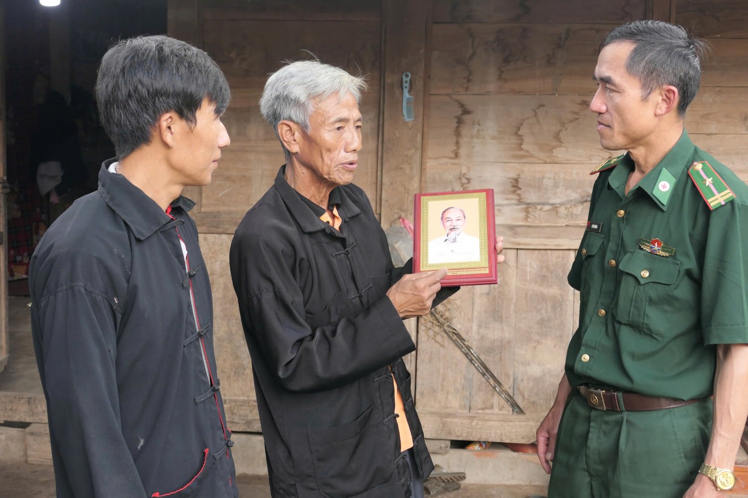 Kỳ 2: Trên những nẻo đường biên cương