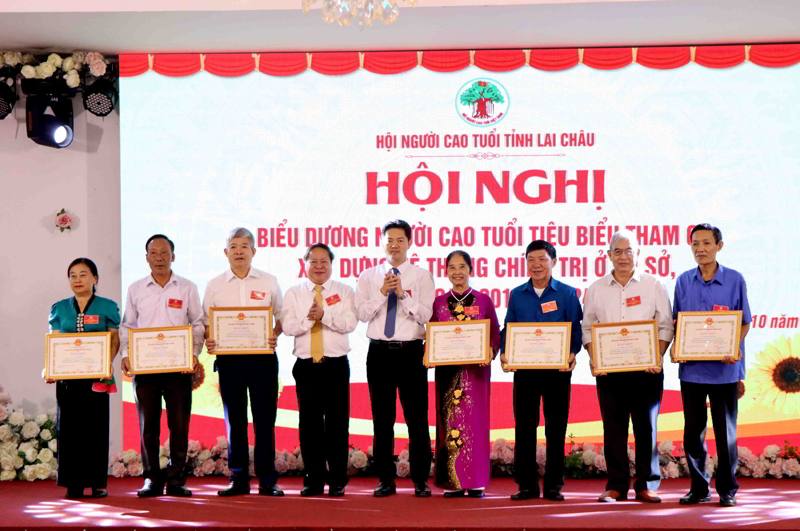 Biểu dương “người cao tuổi tham gia xây dựng hệ thống chính trị ở cơ sở” giai đoạn 2019-2024