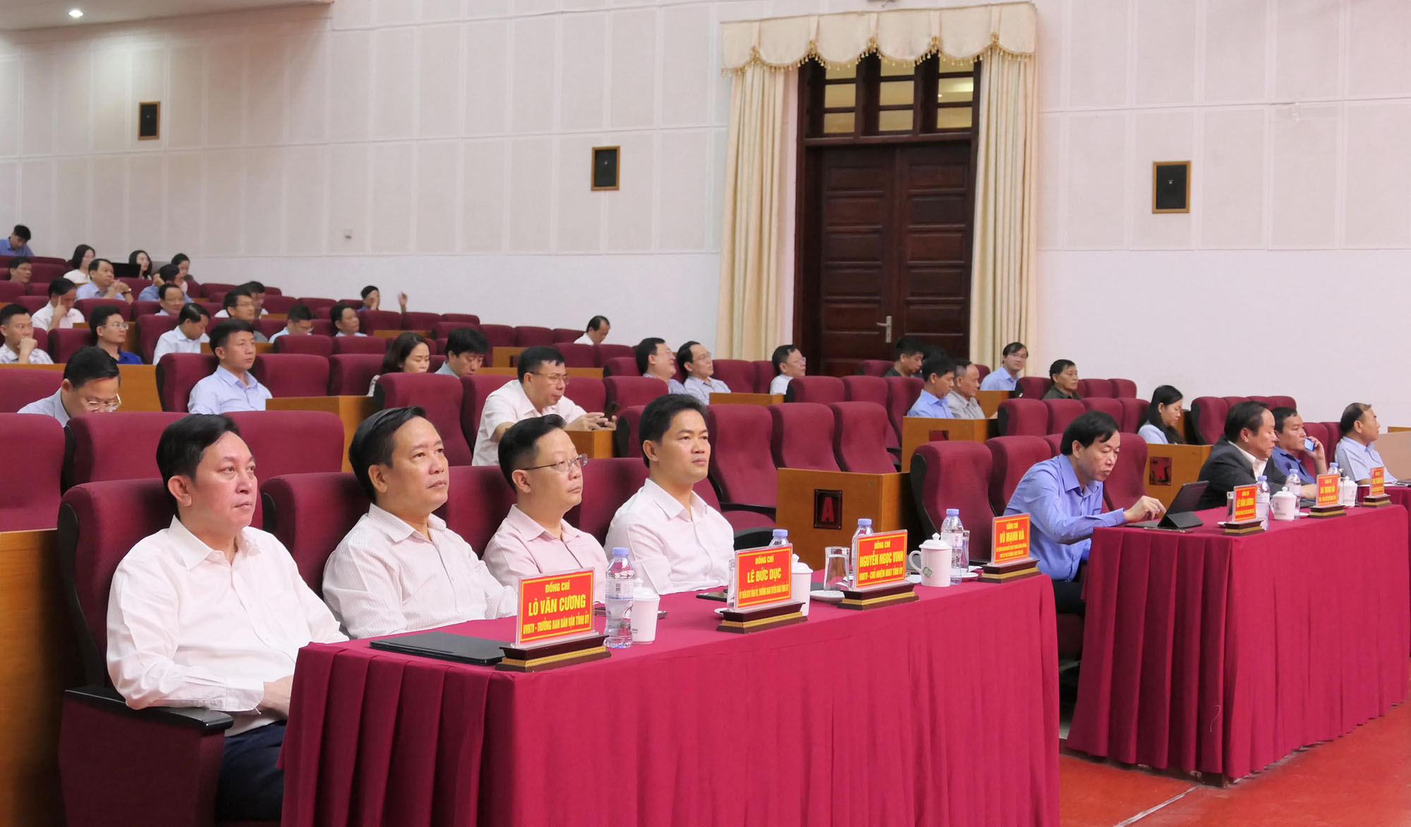 Hội nghị toàn quốc quán triệt, triển khai thực hiện Nghị quyết Hội nghị lần thứ mười Ban Chấp hành Trung ương Đảng khóa XIII
