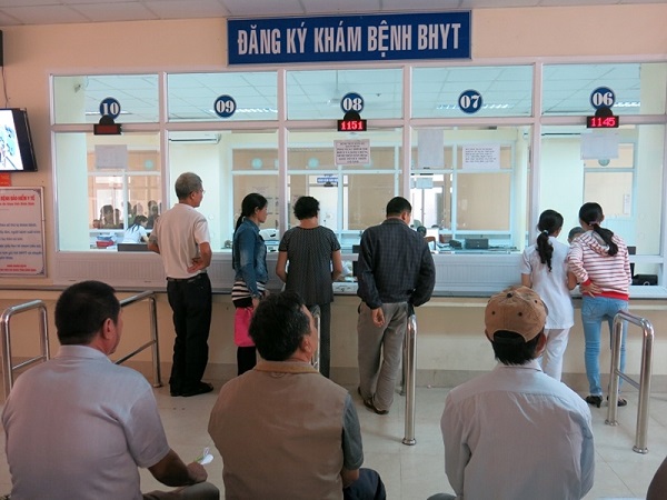 Quy định về thanh toán chi phí thuốc, thiết bị y tế trực tiếp cho người có thẻ BHYT đi khám bệnh, chữa bệnh