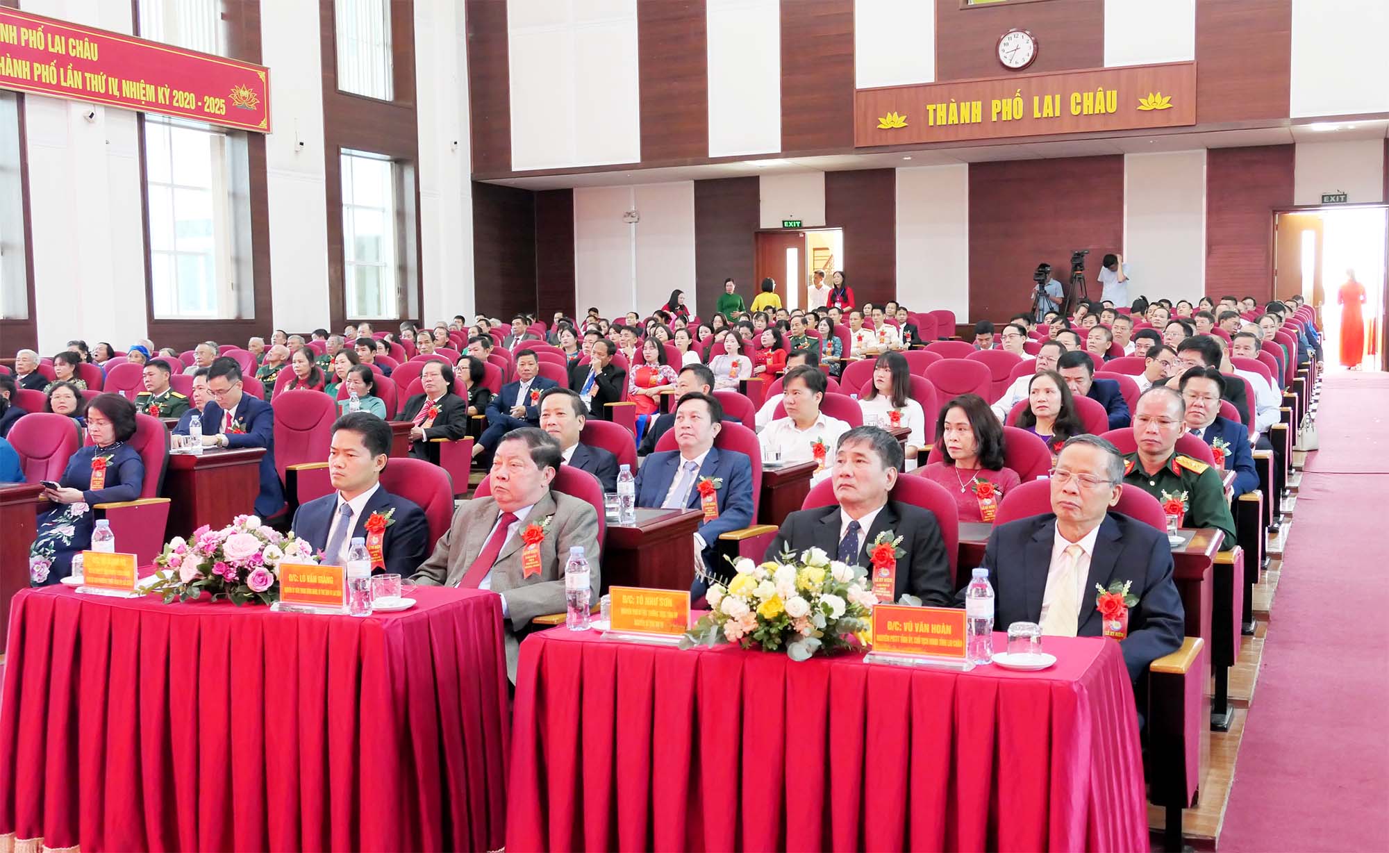Lễ kỷ niệm 20 năm thành lập Đảng bộ thành phố Lai Châu (26/10/2004-26/10/2024)