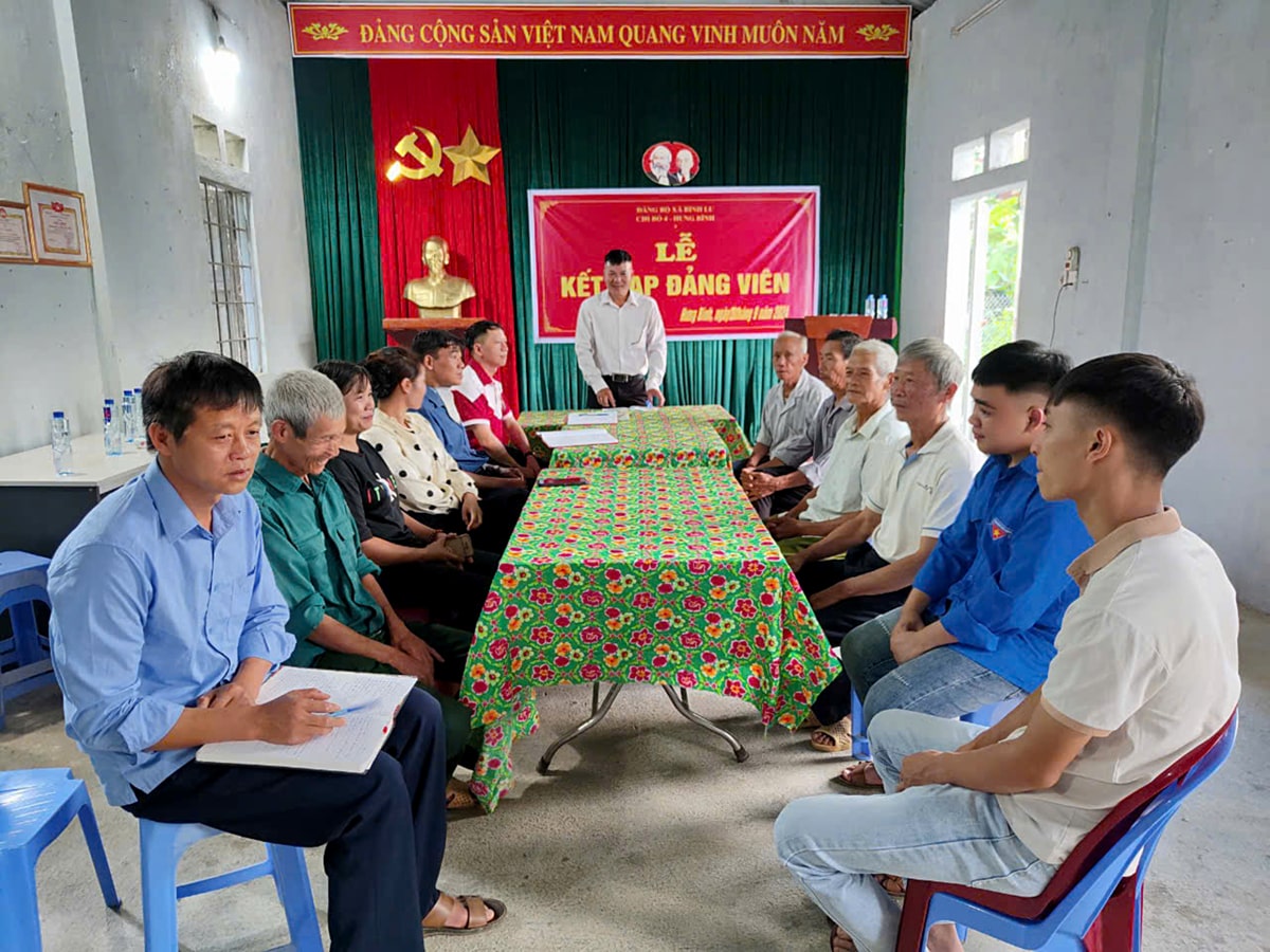 Đảng bộ xã Bình Lư : Trăn trở tình trạng già hóa đảng viên