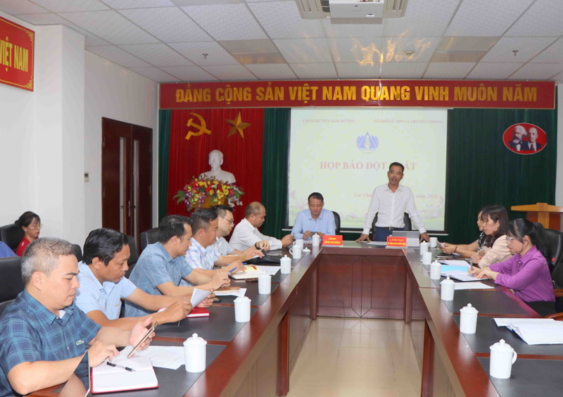 Họp báo đột xuất cung cấp thông tin về trường hợp 20 trẻ mầm non cấp cứu nghi do ăn nhầm thuốc diệt chuột
