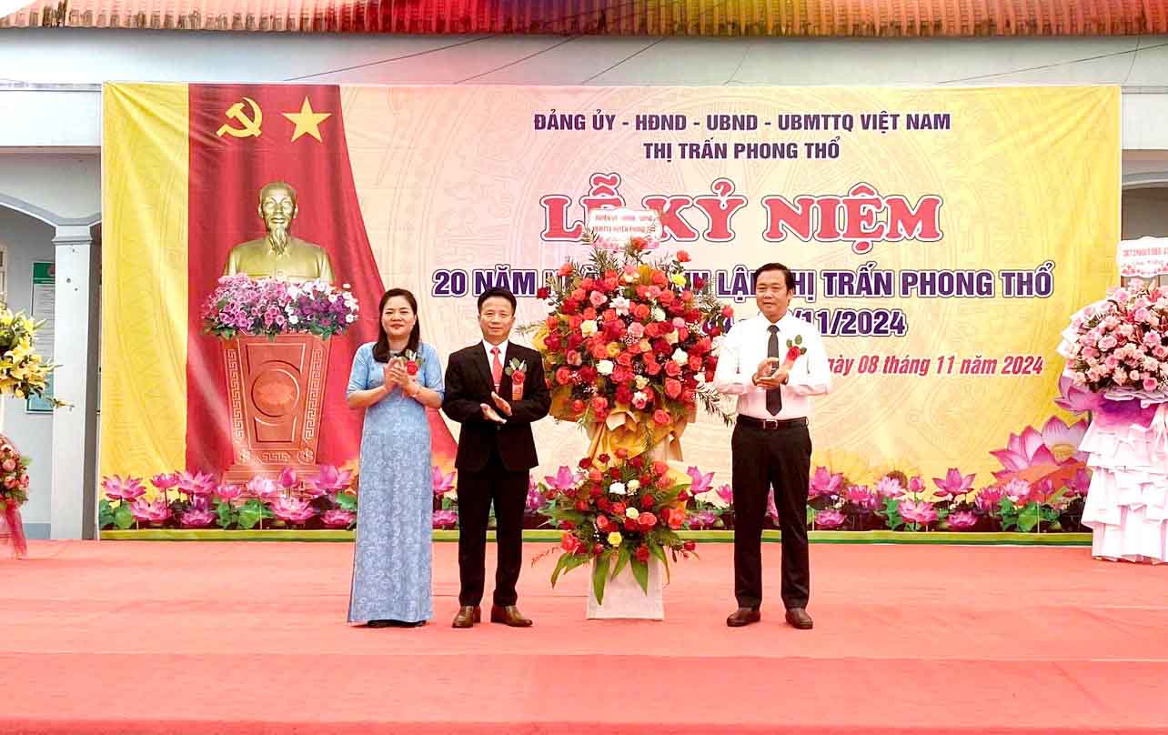 Thị trấn Phong Thổ kỷ niệm 20 năm Ngày thành lập (8/11/2004-8/11/2024)