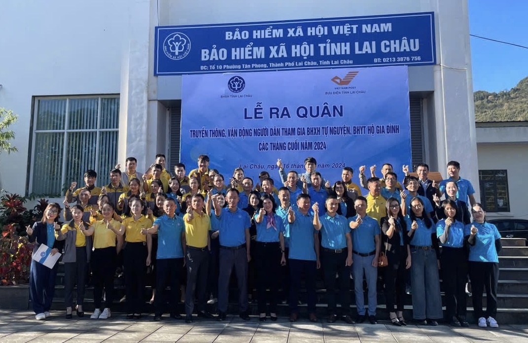 Ra quân truyền thông, vận động người dân tham gia BHXH tự nguyện, BHYT hộ gia đình