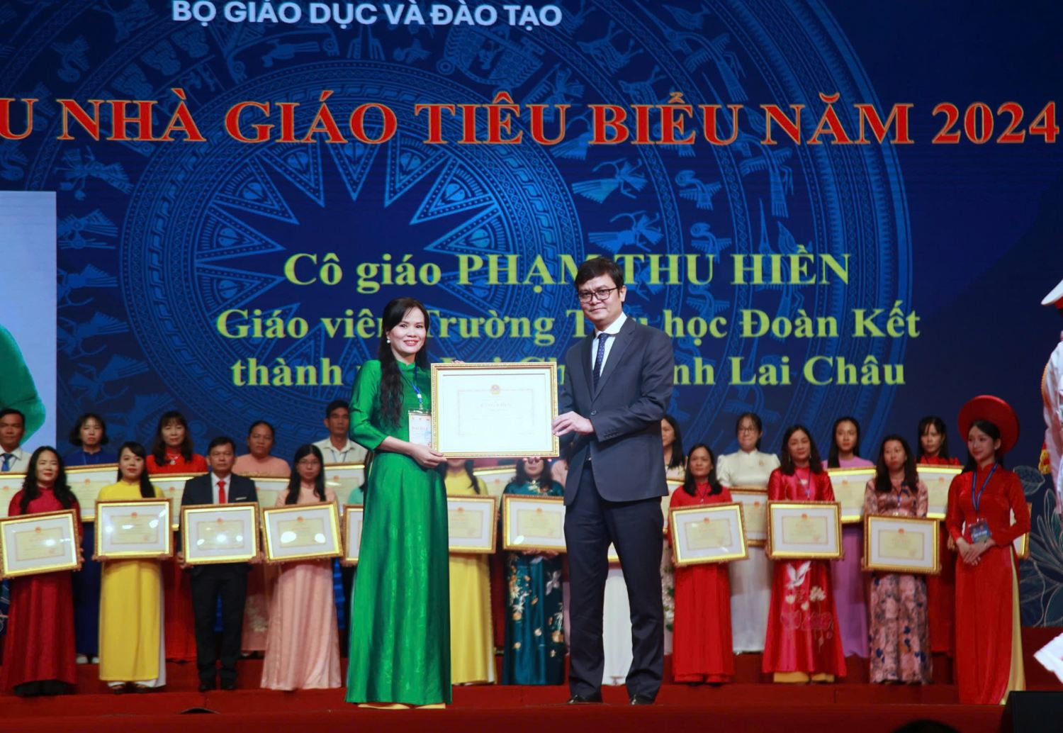 Lai Châu có 2 nhà giáo được Bộ Giáo dục và Đào tạo tuyên dương