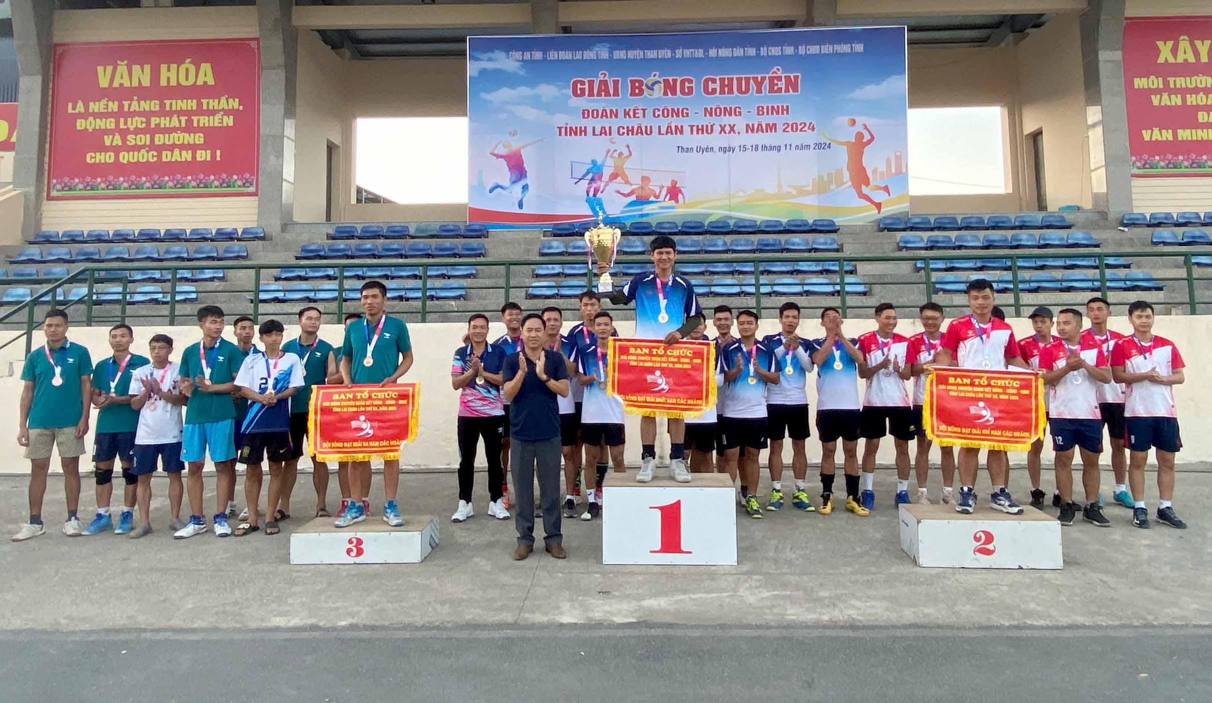 Bế mạc Giải Bóng chuyền Đoàn kết Công - Nông - binh tỉnh Lai Châu lần thứ XX, năm 2024