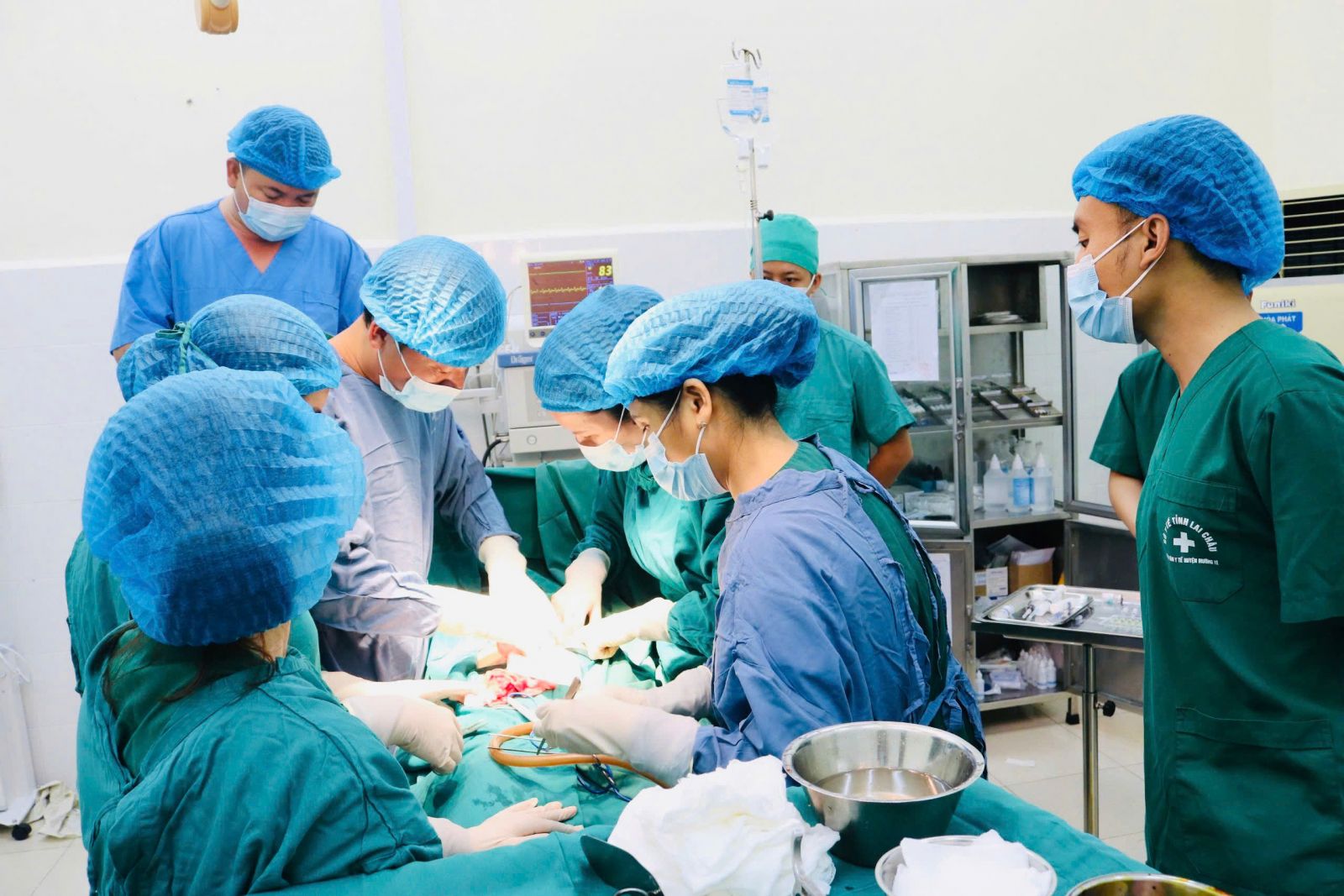 Sôi nổi phong trào thi đua yêu nước trong ngành Y tế