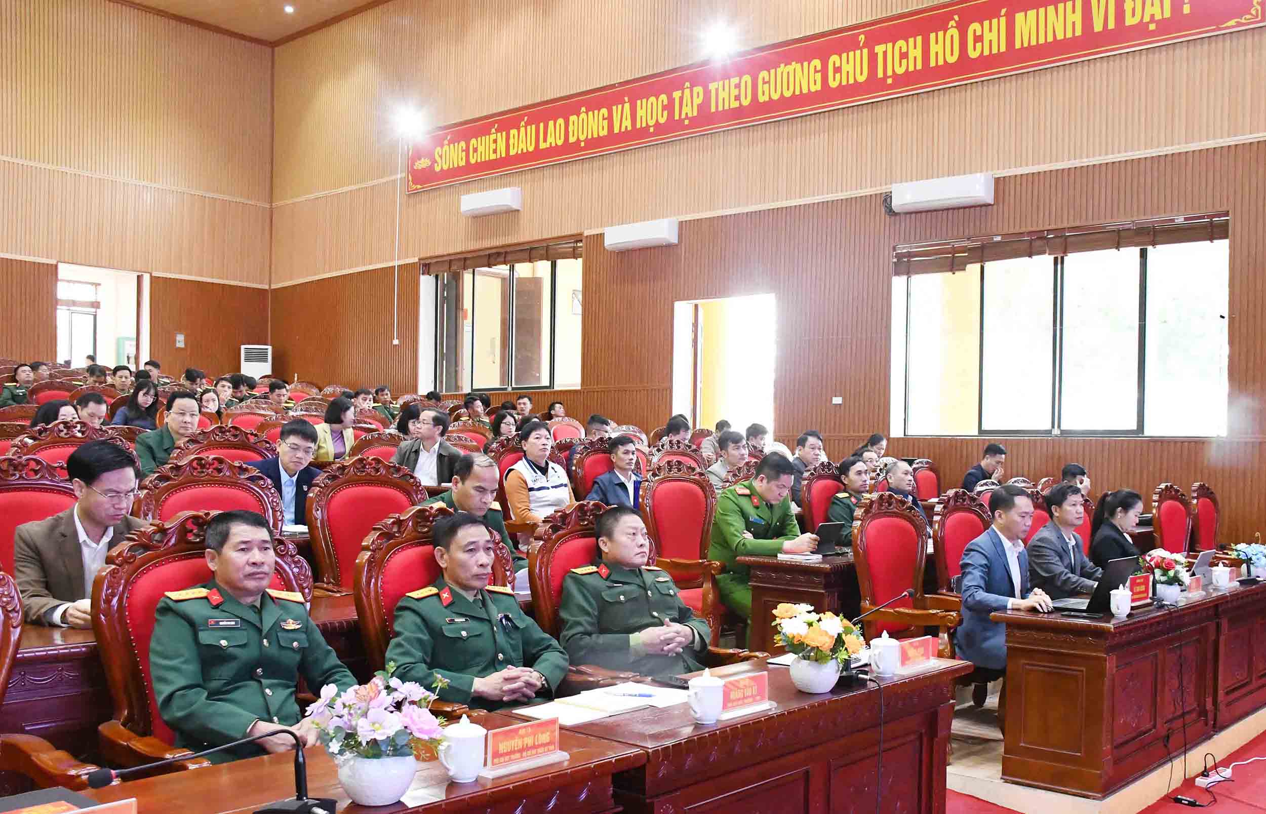 Hội nghị Báo cáo viên cấp tỉnh tháng 11