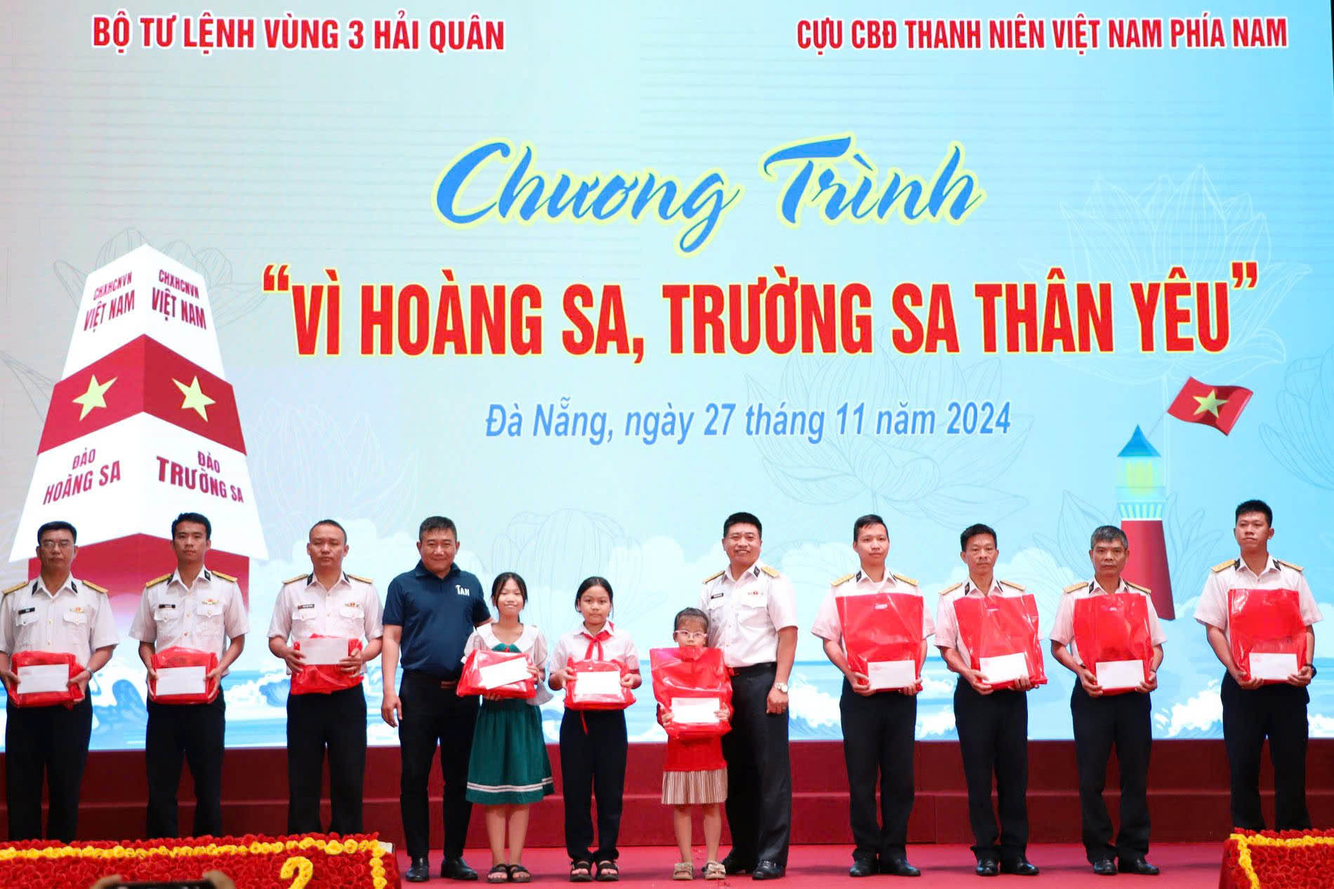 Chương trình “Vì Hoàng Sa – Trường Sa thân yêu” tại Vùng 3 Hải quân