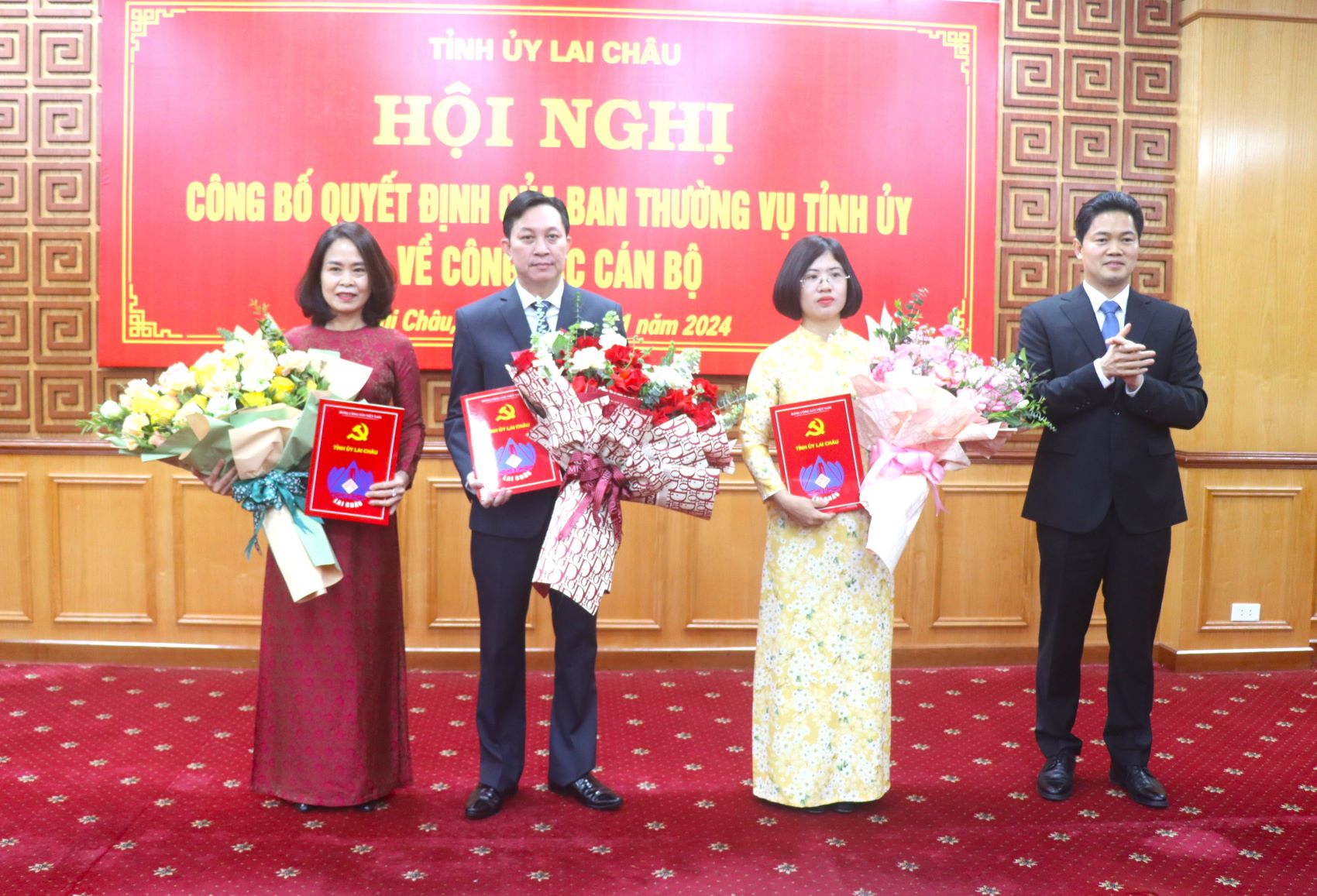 Công bố quyết định của Ban Thường vụ Tỉnh uỷ về công tác cán bộ