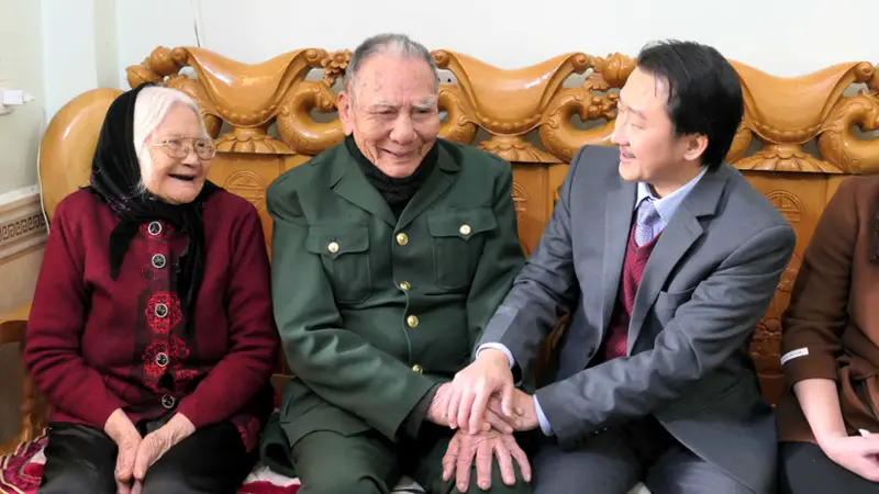 Giao ban, trao đổi nghiệp vụ công tác xây dựng Đảng của Thường trực Huyện ủy Than Uyên với bí thư các chi bộ bản, khu dân cư năm 2024