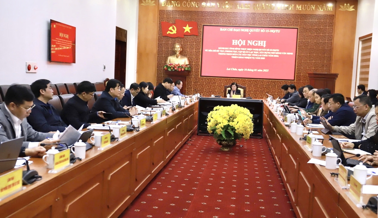 Quang cảnh hội nghị